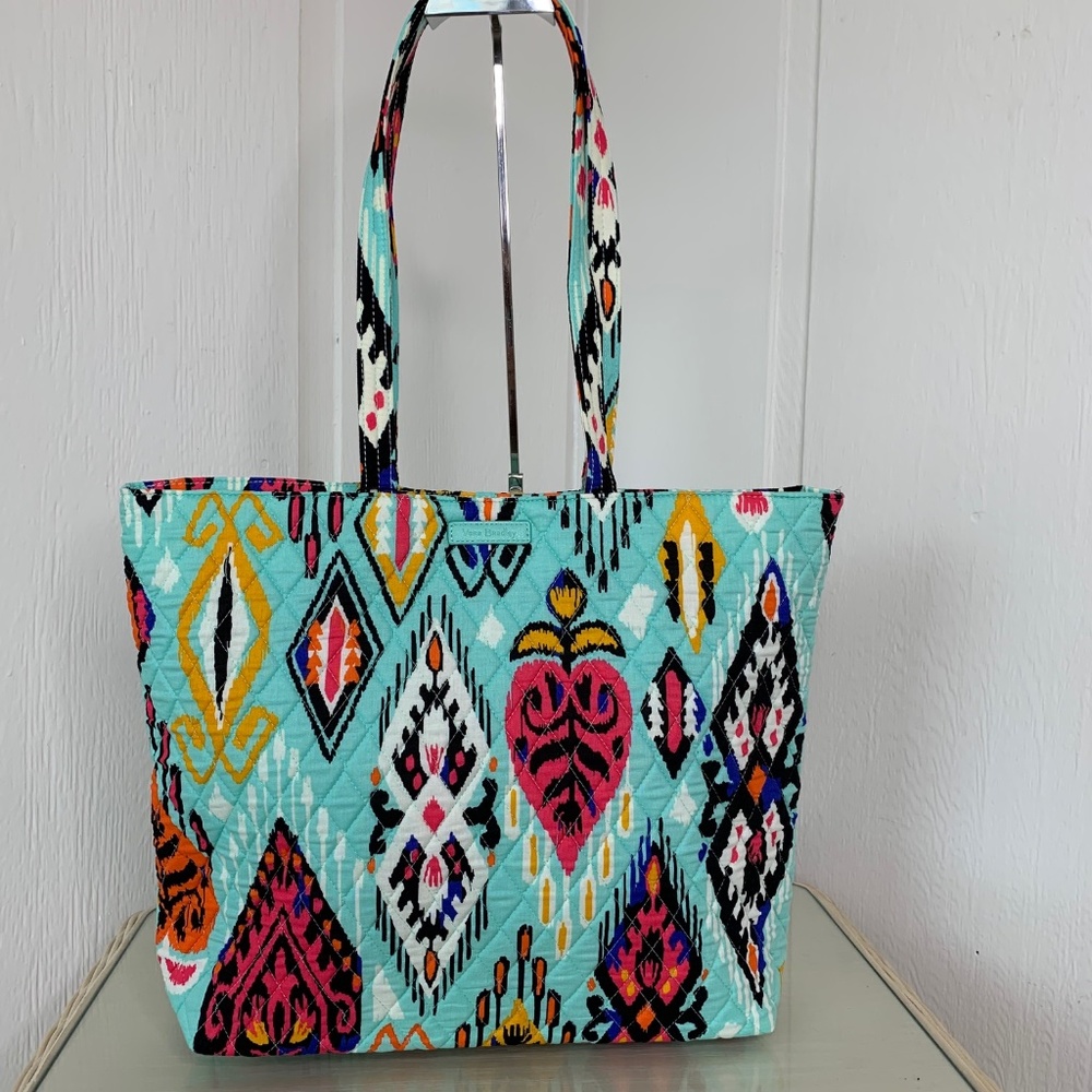 Vera Bradley Essential Tote Pueblo